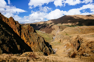 Obraz premium Mountains and canyon