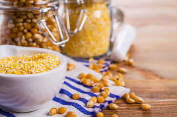 Corn grits and seeds