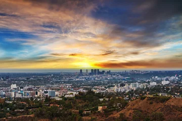 Wall murals Los Angeles Los Angeles under a colorful sky at sunset