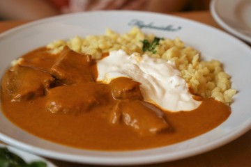 牛肉煮込み料理グラーシュ