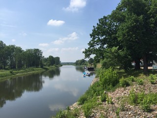 Obraz premium Elbe und Stadtansichten Mühlberg