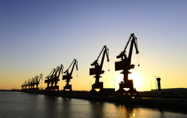 Obraz premium Gantry crane in the port
