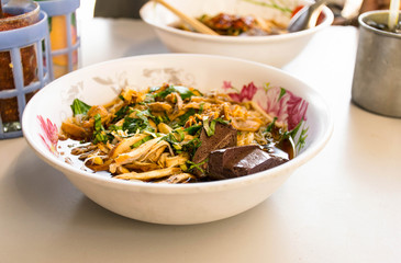 delicious thai noodle