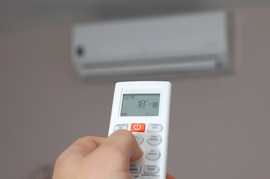 Airconditioner on wall control