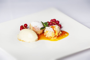 WIENER WÄSCHERMADLN