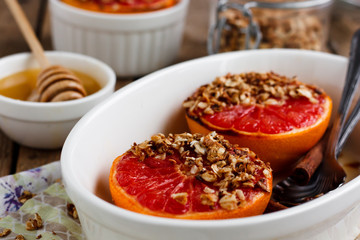 baked grapefruit with granola