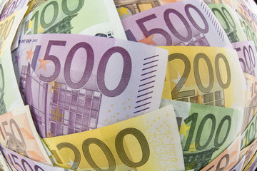 Viele verschiedene Euro-Geldscheine