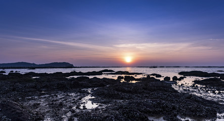 Obraz premium Beach with rocks