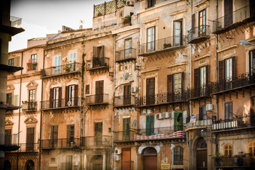 Fototapeta na wymiar view of ancient Palermo city