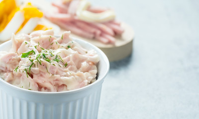 Fleischsalat, Salat mit Fleischwurst