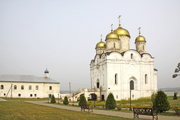 Fototapeta na wymiar Russia. Mozhaisky Luzhetsky of the Nativity of the virgin Ferapontov monastery