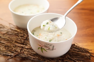 Obraz na płótnie Canvas yachae juk. Vegetable Rice Porridge