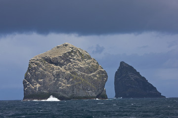 Stac Lee and Stac an Armin, home to Northern gannet (Morus bassanus) colonies, St. Kilda Archipielago, Outer Hebrides, Scotland, UK, June 2009