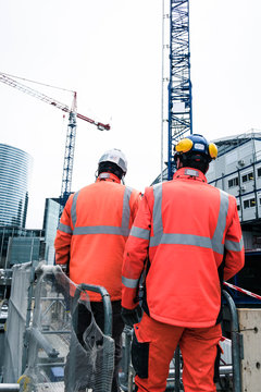 Construction gur e chantier homme travail
