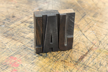 Wort Ja aus Holzbuchstaben