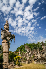 Obraz premium Demon Sculpture in Buddha Park