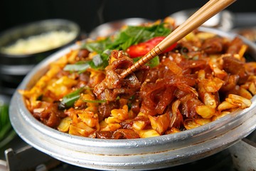yache gopchang bokkeum. Stir-fried Beef Tripe with Vegetables.
