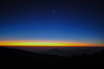 Obraz premium Beautiful horizon at sunrise time