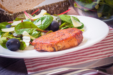 Grilled steak and vegetables