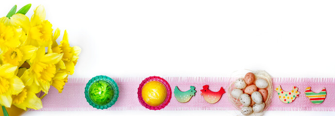 Osterdekoration, Ostereier, isoliert