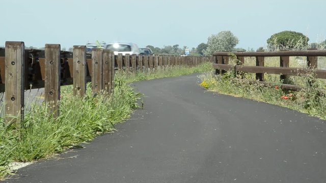 Cycling infrastructure Ciclov&iacute;a Pista ciclabile Radverkehrsanlage Grado Am&eacute;nagement cyclable 