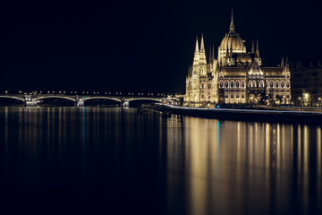 Obraz na płótnie Canvas Parlament Budapest