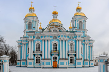 Fototapeta na wymiar Saint-Nicholas Naval Cathedral in Saint-Petersburg