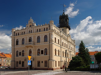 Fototapeta na wymiar Town Hall and market square in Jaroslaw. Poland