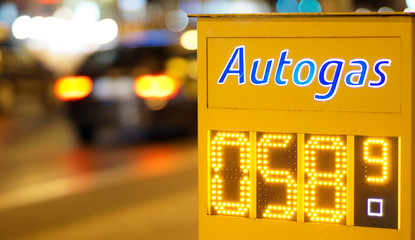 Symbolfoto Mobilität durch Autogas mit Bokeh
