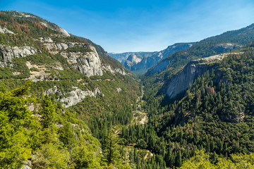 Fototapeta na wymiar West Yosemite Valley