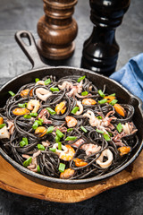 Black spaghetti with seafood