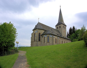 Katholische Kirche St.Peter in Herchen, Gemeinde Windeck