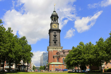 Fototapeta na wymiar St. Michael's Church, Michl in the Hanseatic City Hamburg, Germany, Europe