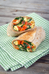 egg and spinash wrap sandwich