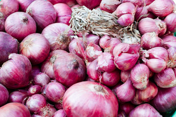close up of shallots food background (onions, shallots, onion)