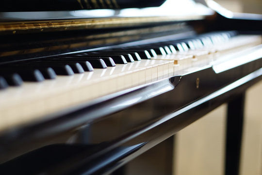 Klavier | Tasten | Schlüssel |  Musikinstrument | Tasteninstrument 