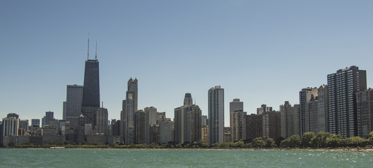 Fototapeta premium Chicago sunny Landscape from the river