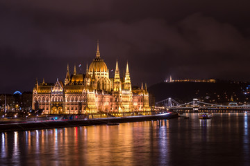 Fototapeta premium Night Budapest