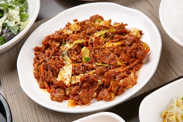 jeyuk bokkeum. stir-fried spicy pork.