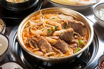 maeun galbi jjim. Braised Spicy Shjort Ribs 