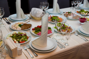 Serving banquet table