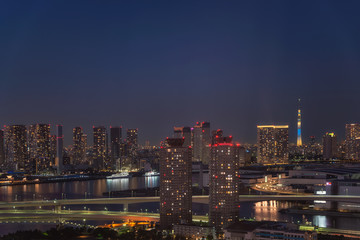 Fototapeta na wymiar Night Cityscape this Tokyo see Tokyo sky tower .