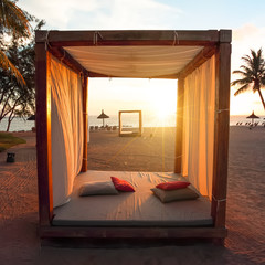 Lit sur la plage © bourbon numérik