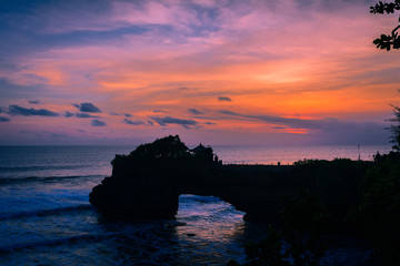 Pura Batu Bolong Sunset Bali Indonesia Tempe