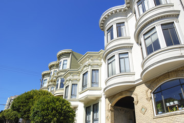 Fototapeta na wymiar San Francisco California colorful victorian style house