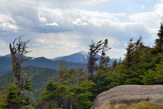 Vue des sommets des Adirondack (Big slide et Wright peaks)