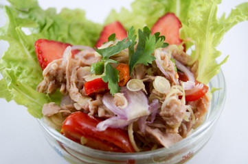 Salad tuna and vegetable.
