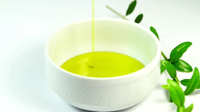 Olivenöl auf einem Drehteller