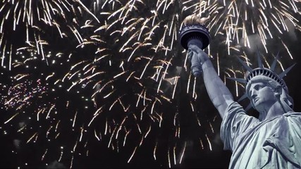 Seamless loop - Statue of liberty, night sky with fireworks, new year or Independence day 2024 american celebration in New York - Powered by Adobe