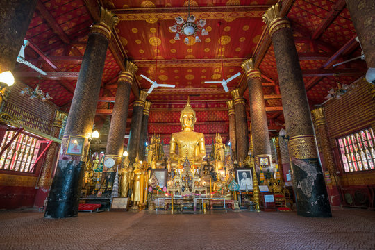 Interior of Wat Mai in Luang Prabang